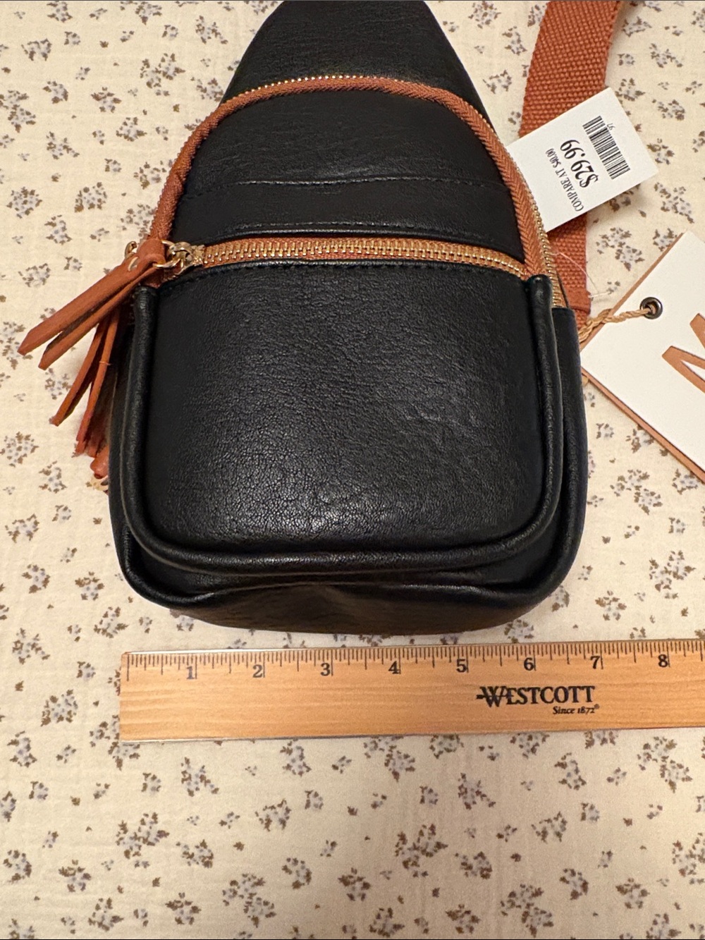 🤎 Sling Backpack - Picture 7 of 8
